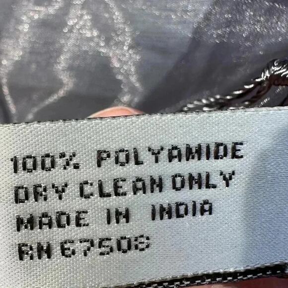 Collection XIIX Scarf Sheer, fades from light black to gray with tassels - Picture 6 of 6